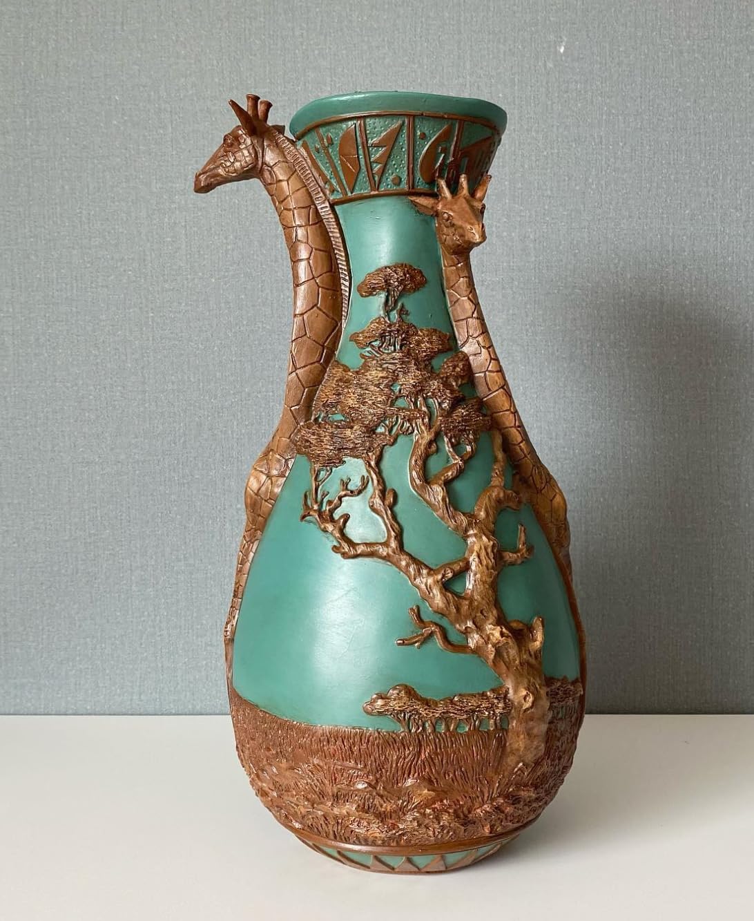 African Giraffe Vase, Handcrafted Animal Vase, Wildlife Decor, Giraffe Lover Gift, Giraffe Vase Decor, Safari Theme Vase, Giraffe Vase, African Giraffe Decor, Giraffe Decor