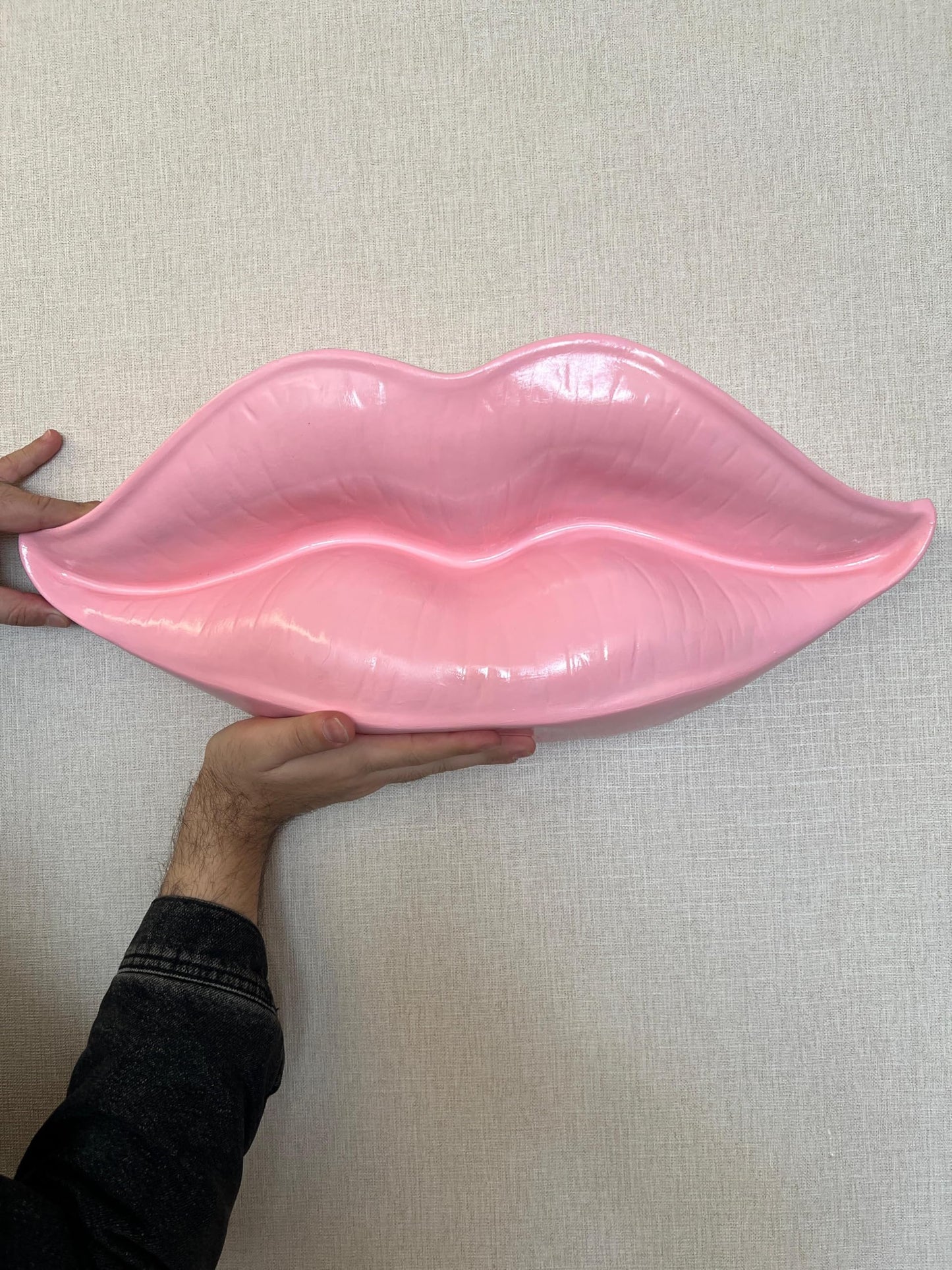 3D Large Lips Sculpture for Wall Decor, Kiss-shaped Wall Art, Modern Lips Wall Art, Lips Wall Decor, Kiss Wall Decor, 3D Large Lips Wall Decor,