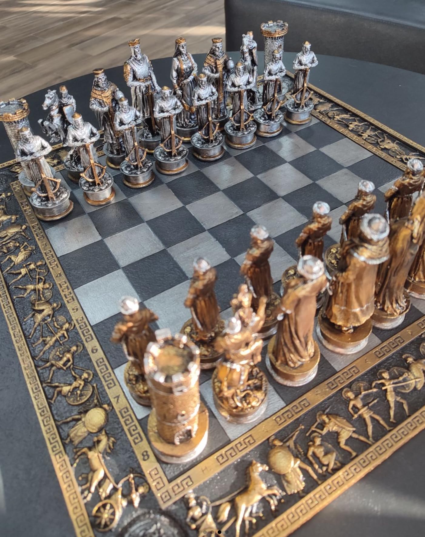 Historical Chess Set with Decorative Board, Medieval Chess Set with Detailed Warrior Pieces, Antique Look Chess Set with Medieval Figures