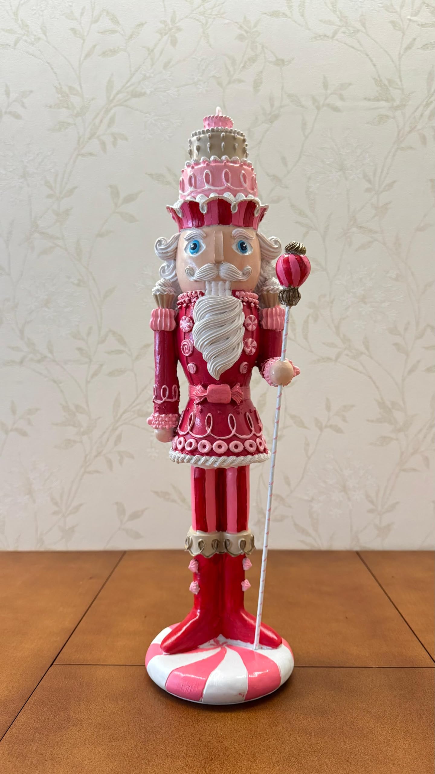 Christmas Nutcracker Soldier Figurine, Colorful Nutcracker Soldier, Festive Nutcracker Statue, Soldier Pastry Maker, Nutcracker Sculpture, Nutcracker Figurine, Nutcracker Soldier Sculpture