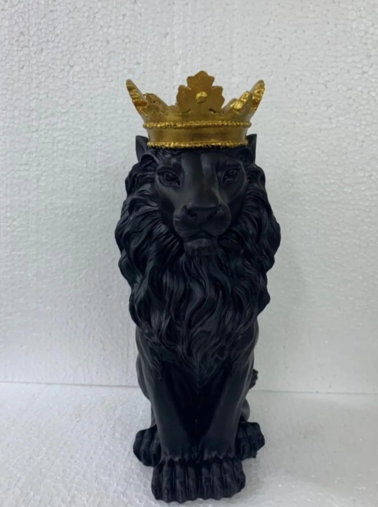 Regal Lion Statue With Crown, Crowned Lion Sculpture, Royal Jungle King Figurine, Royal Themed Home Decor, Lion Crown Figurine, Lion Crown Sculpture, Lion Crown Decor