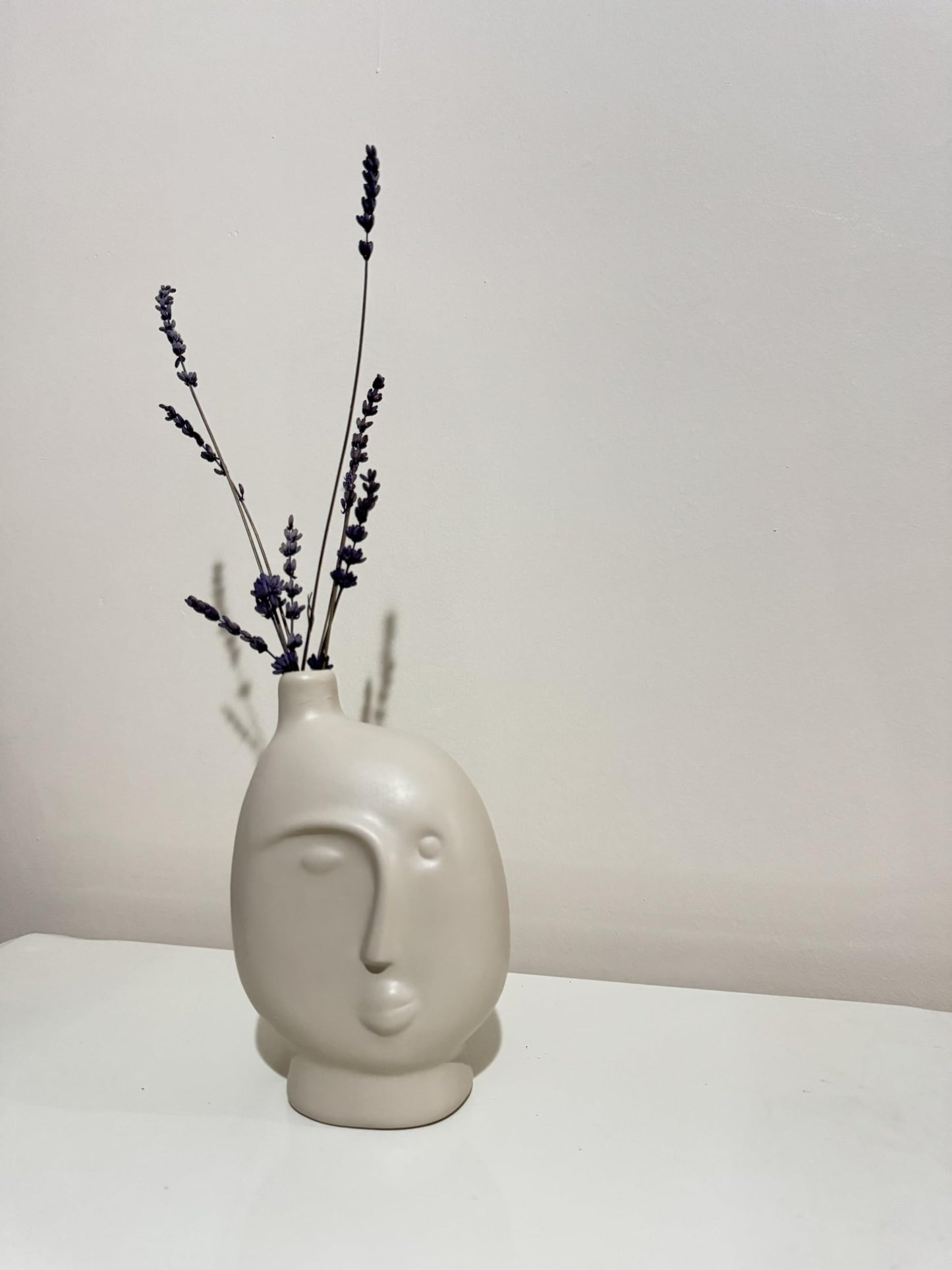 Abstract Face Shaped Vase, Modern Art Decor Vase, Nordic Ceramic Vase, Scandinavian Vase, Modern Minimalist Vase, Ceramic Vase, Face Vase, Face Shaped Vase