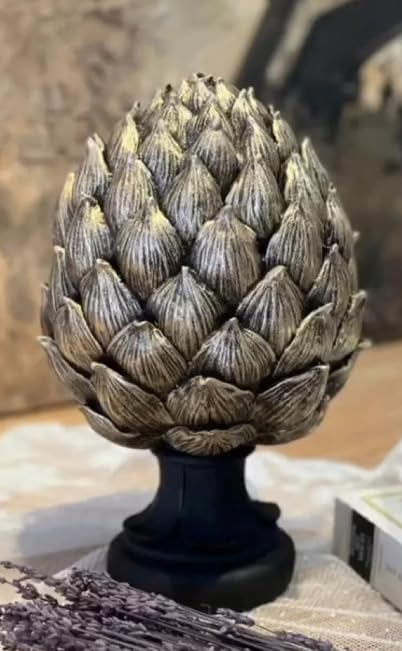 Decorative Artichoke Sculpture, Elegant Artichoke Decor, Polyester Artichoke Sculpture, Artichoke Statue, Polyester Artichoke Statue
