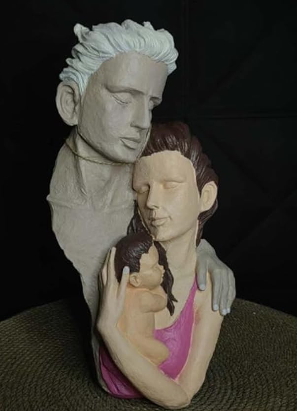 Modern Family Sculpture, Abstract Couple with Baby Statue, Family Love Statue, Couple with Baby Art, Polyester Family Statue, Family Decor