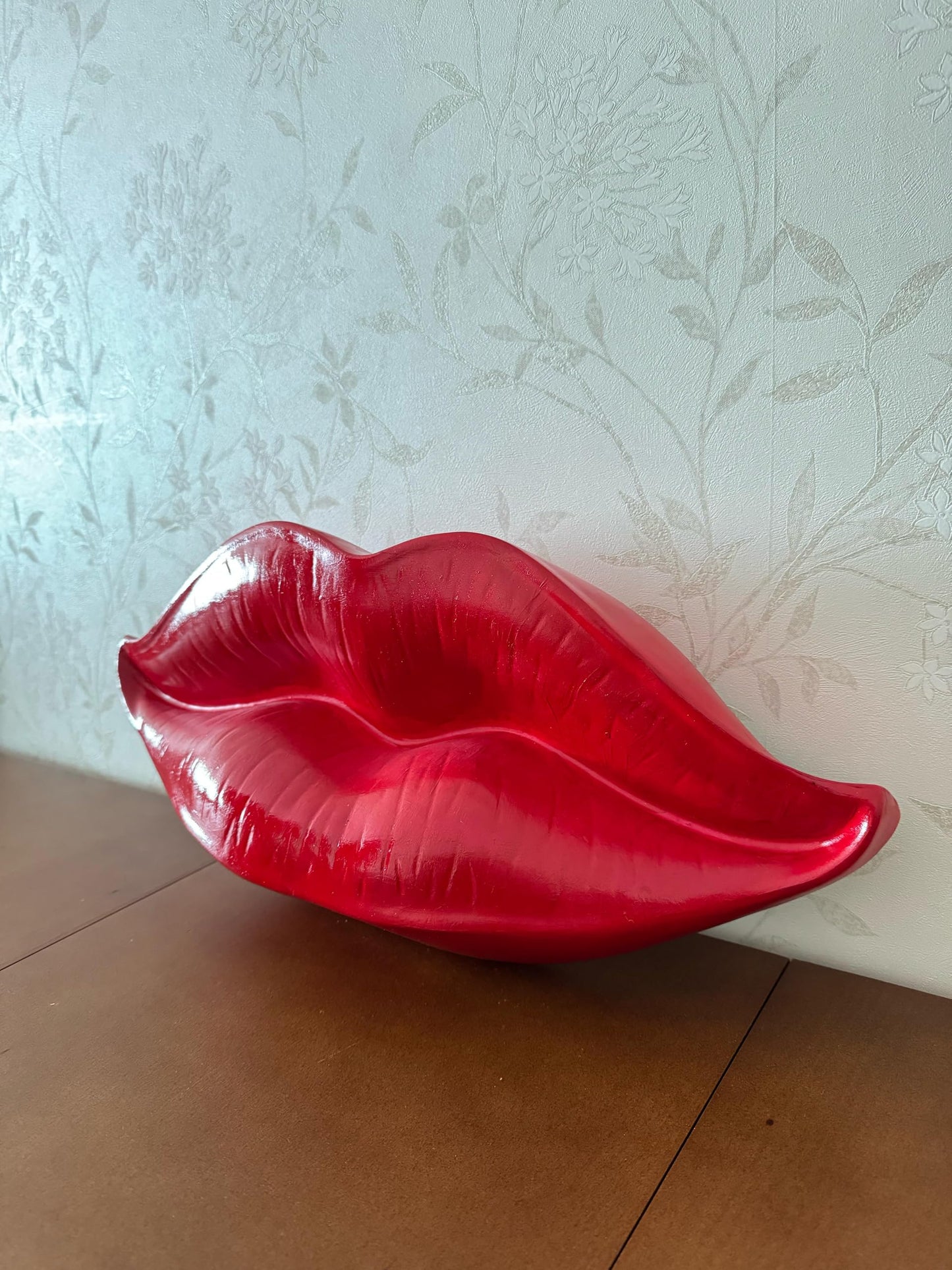 3D Large Lips Sculpture for Wall Decor, Kiss-shaped Wall Art, Modern Lips Wall Art, Lips Wall Decor, Kiss Wall Decor, 3D Large Lips Wall Decor,