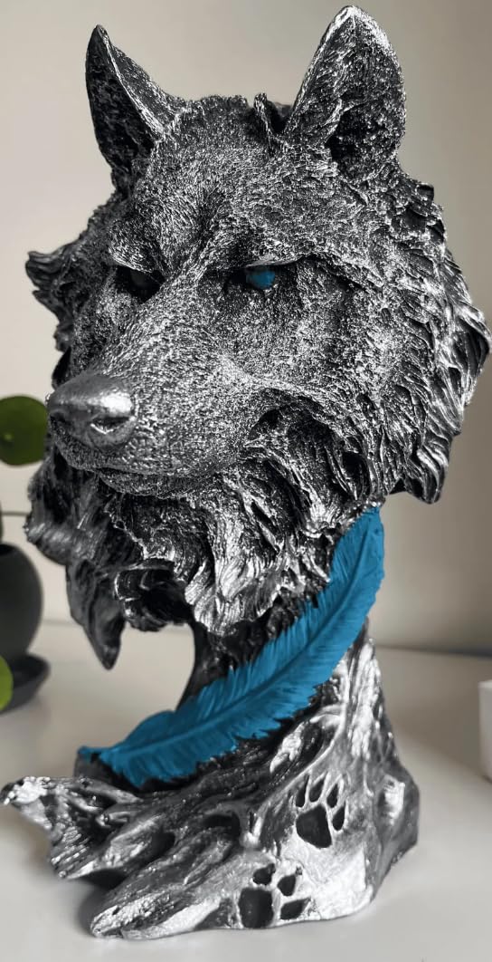 Wolf Head Sculpture, Wolf Lover Gift, Rustic Wolf Home Decor, Wolf Bust, Wildlife Lover Gift, Polyester Wolf Statue, Gothic Wolf Figurine, Wolf Head Statue, Wolf Head Decor