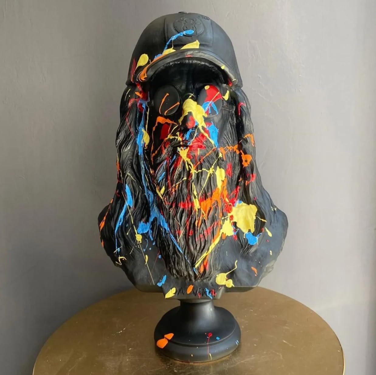 Statua moderna di busto di Da Vinci con berretto e occhiali, Statua di busto di Da Vinci, Busto di Da Vinci, Testa di Da Vinci in poliestere, Scultura di Da Vinci