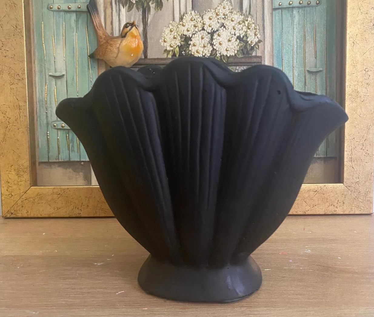 Ceramic Seashell Bowl, Coastal Ceramic Decor, Sleek Decorative Vase, Unique Sculptural Vase, Stylish Flower Vase, Ceramic Seashell Vase, Coastal Ceramic Vase, Coastal Vase, Coral Vase