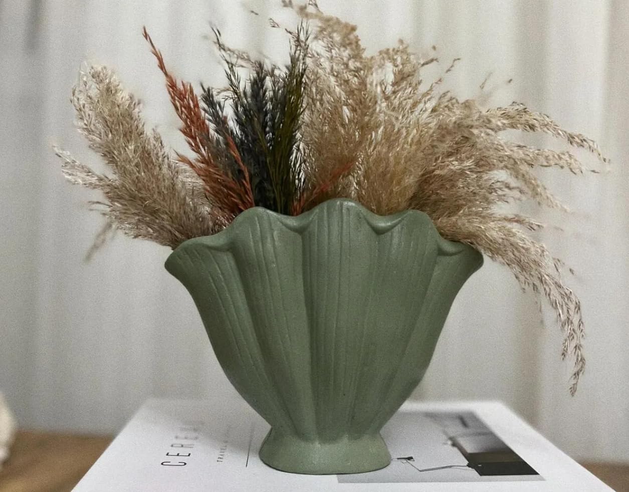 Ceramic Seashell Bowl, Coastal Ceramic Decor, Sleek Decorative Vase, Unique Sculptural Vase, Stylish Flower Vase, Ceramic Seashell Vase, Coastal Ceramic Vase, Coastal Vase, Coral Vase
