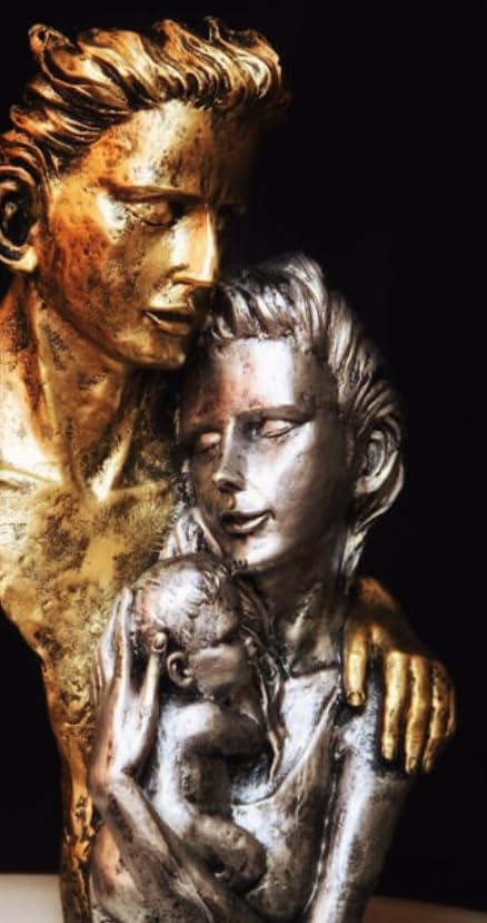 Modern Family Sculpture, Abstract Couple with Baby Statue, Family Love Statue, Couple with Baby Art, Polyester Family Statue, Family Decor