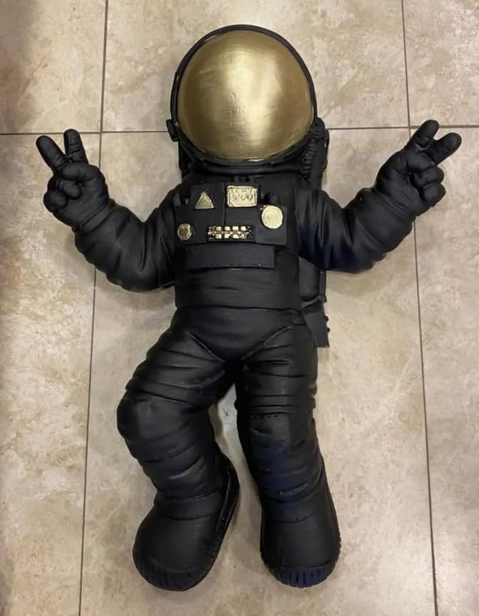 Astronaut Wall Sculpture, Space-themed Wall Decor, Astronaut Decor For Walls, Space Explorer Decorative Figurine, Astronaut Wall Figurine, Astronaut Wall Decor