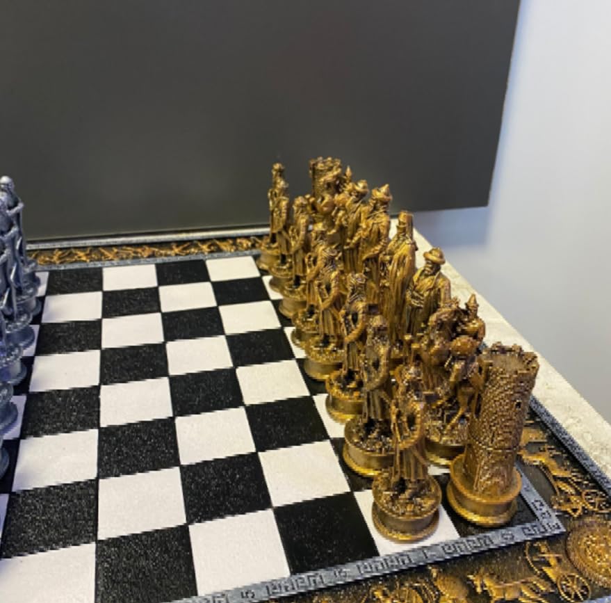 Historical Chess Set with Decorative Board, Medieval Chess Set with Detailed Warrior Pieces, Antique Look Chess Set with Medieval Figures