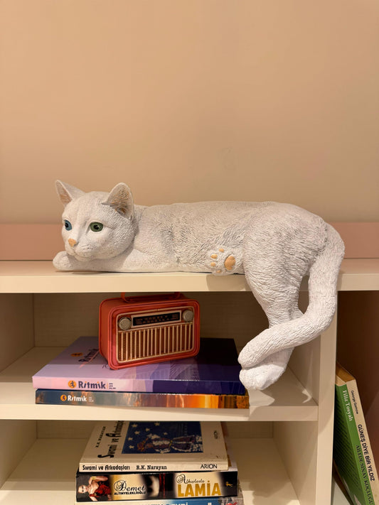 Handcrafted Cat Figurine, Polyester Cat Sculpture, Home Decor Accent for Cat Lovers, Cat Lover Home Gift, Decorative Cat Statue, Cat Sculpture, Cat Figurine, Cat Statue