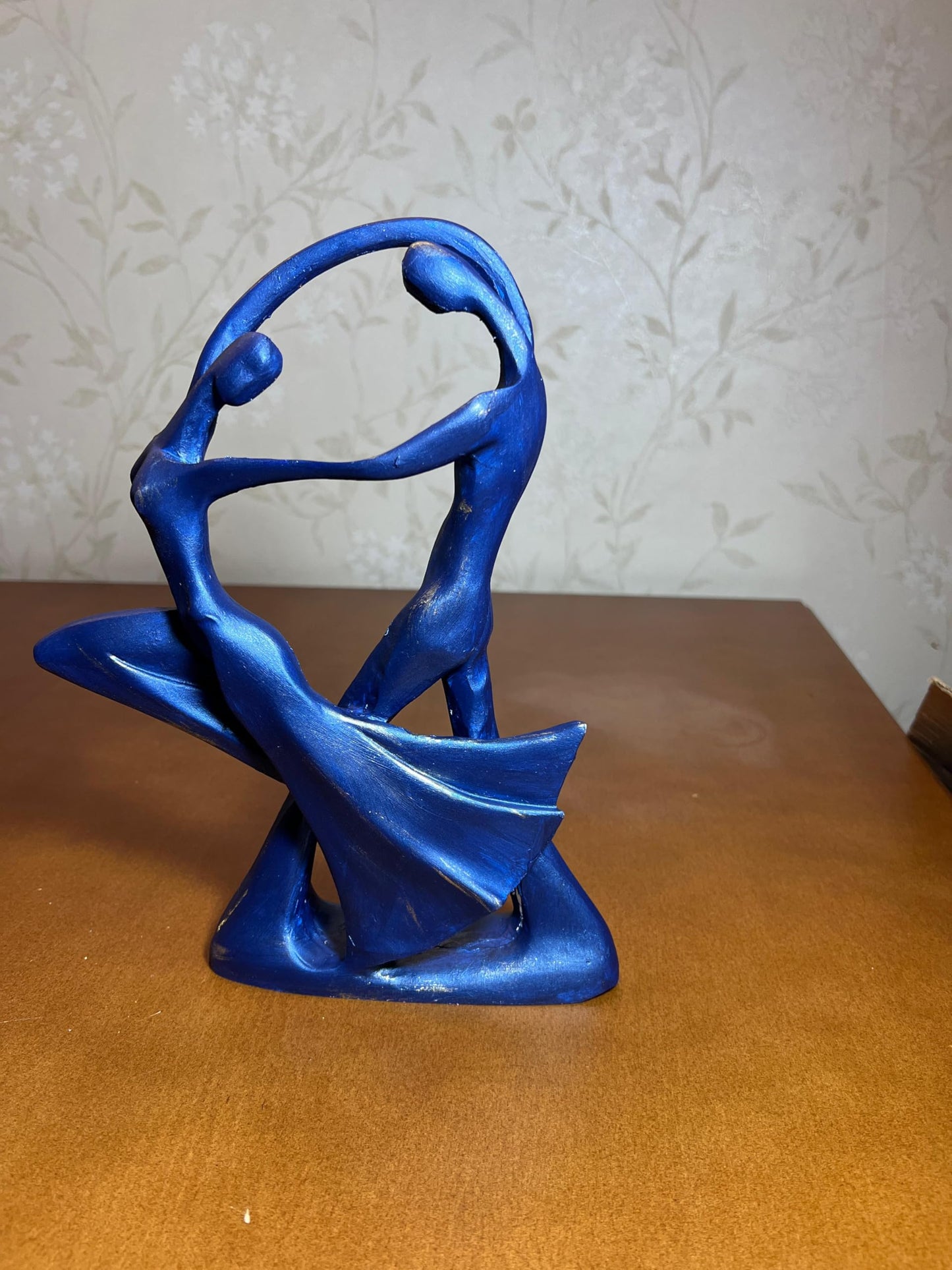 Dancing Couple Statue, Abstract Sculpture, Abstract Couple Figurine, Modern Love Decor, Romantic Gift for Couples, Love Art Decor, Couple Sculpture, Couple Statue