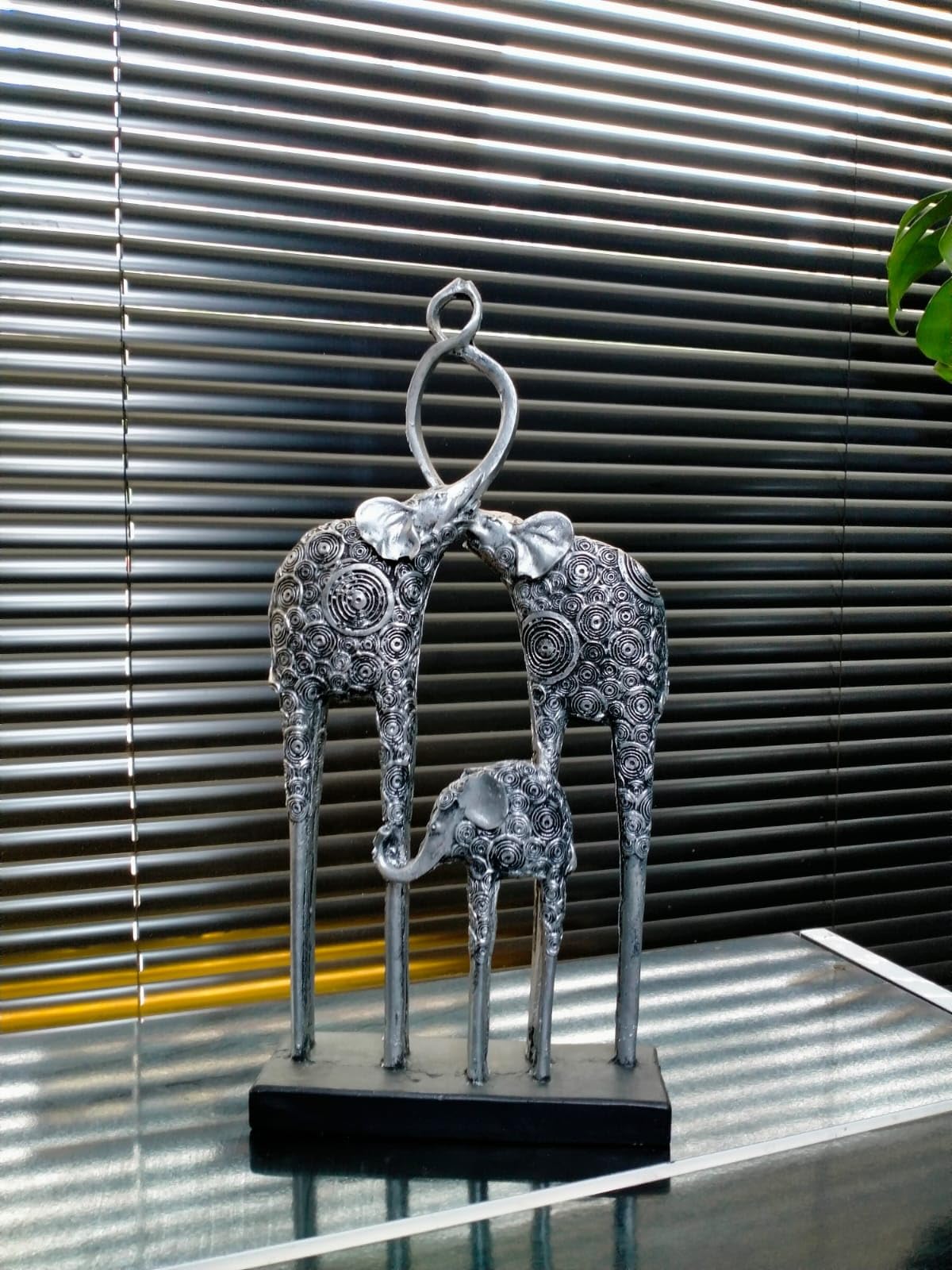 Handcrafted Elephant Family Statue, Elephant Figurine, Elephant Sculpture, Gift for Elephant Lovers, Animal Decor Piece, Elephant Decor