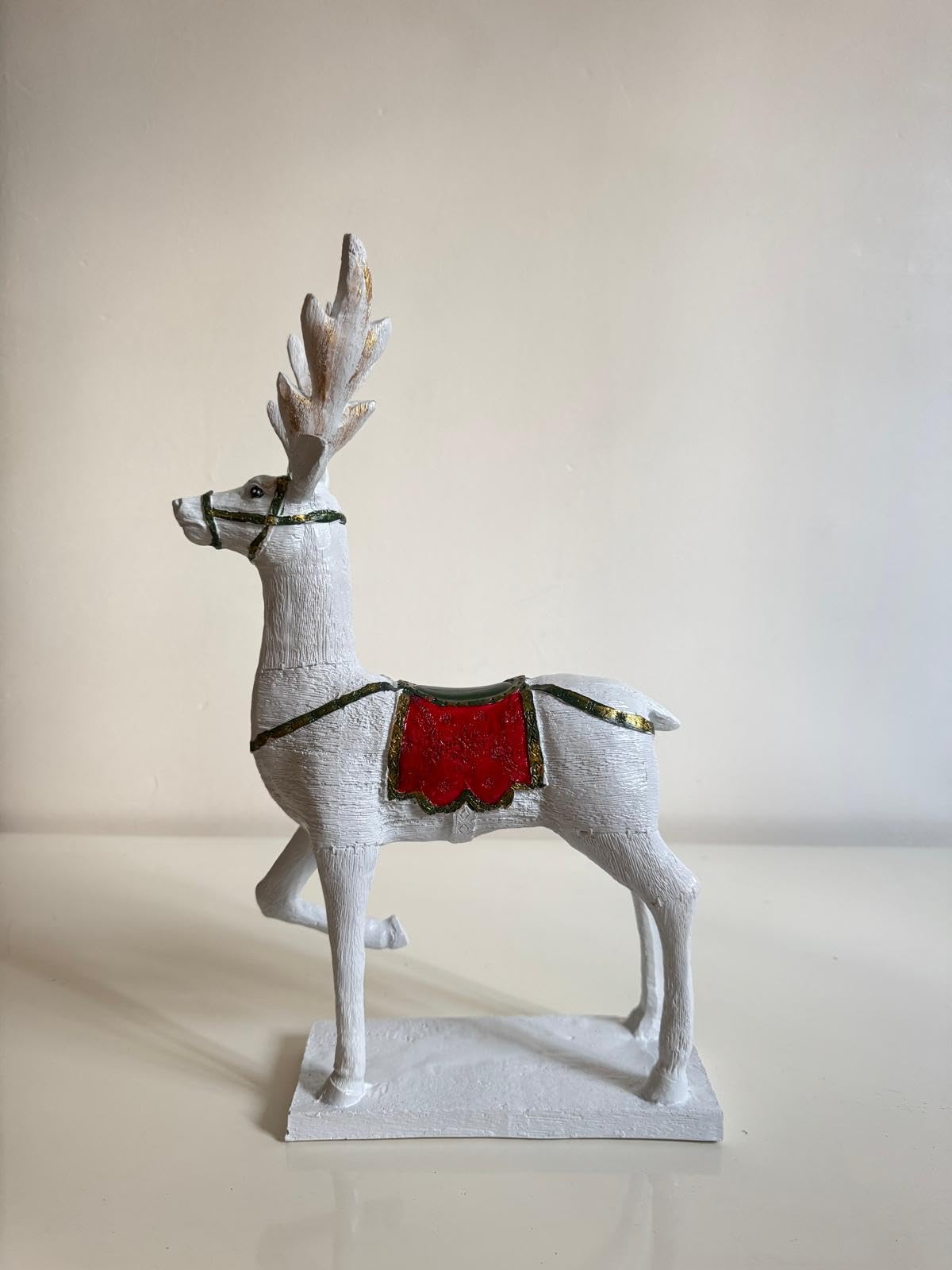 Christmas Reindeer Sculpture, Reindeer Decor, Christmas Figurine, Holiday Decoration, Christmas Gift, Festive Home Decor, Reindeer Decor, Reindeer Sculpture, Reindeer Statue