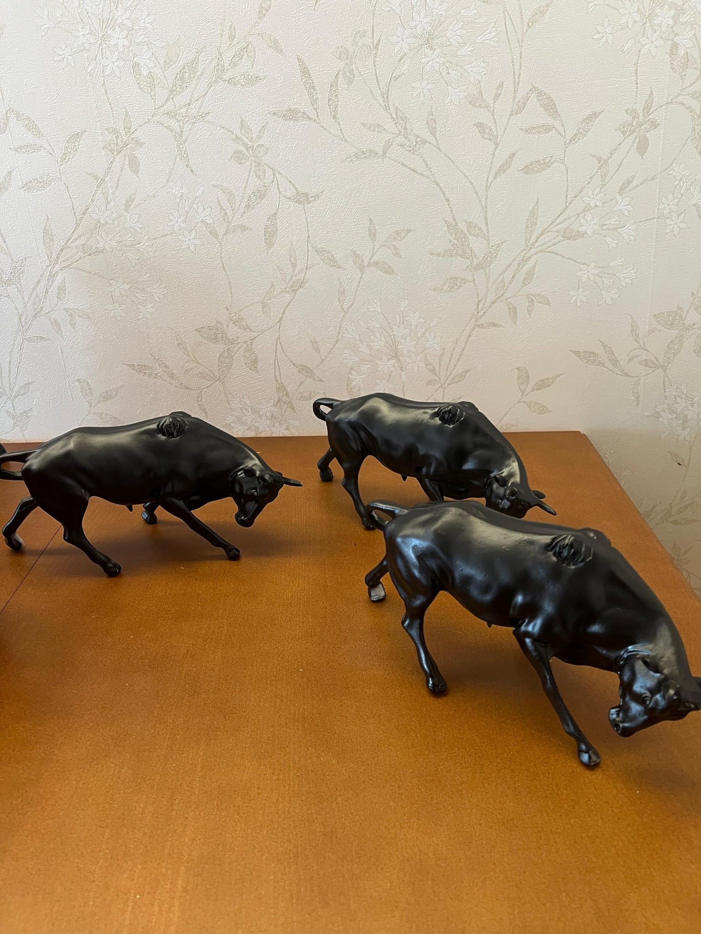 Bull Figurine, Bull Decor Statue, Elegant Bull Sculpture, Modern Bull Bust, Modern Bull Sculpture, Bull Lover Gift, Bull Sculpture, Modern Bull Statue, Bull Statue, Modern Bull Decor