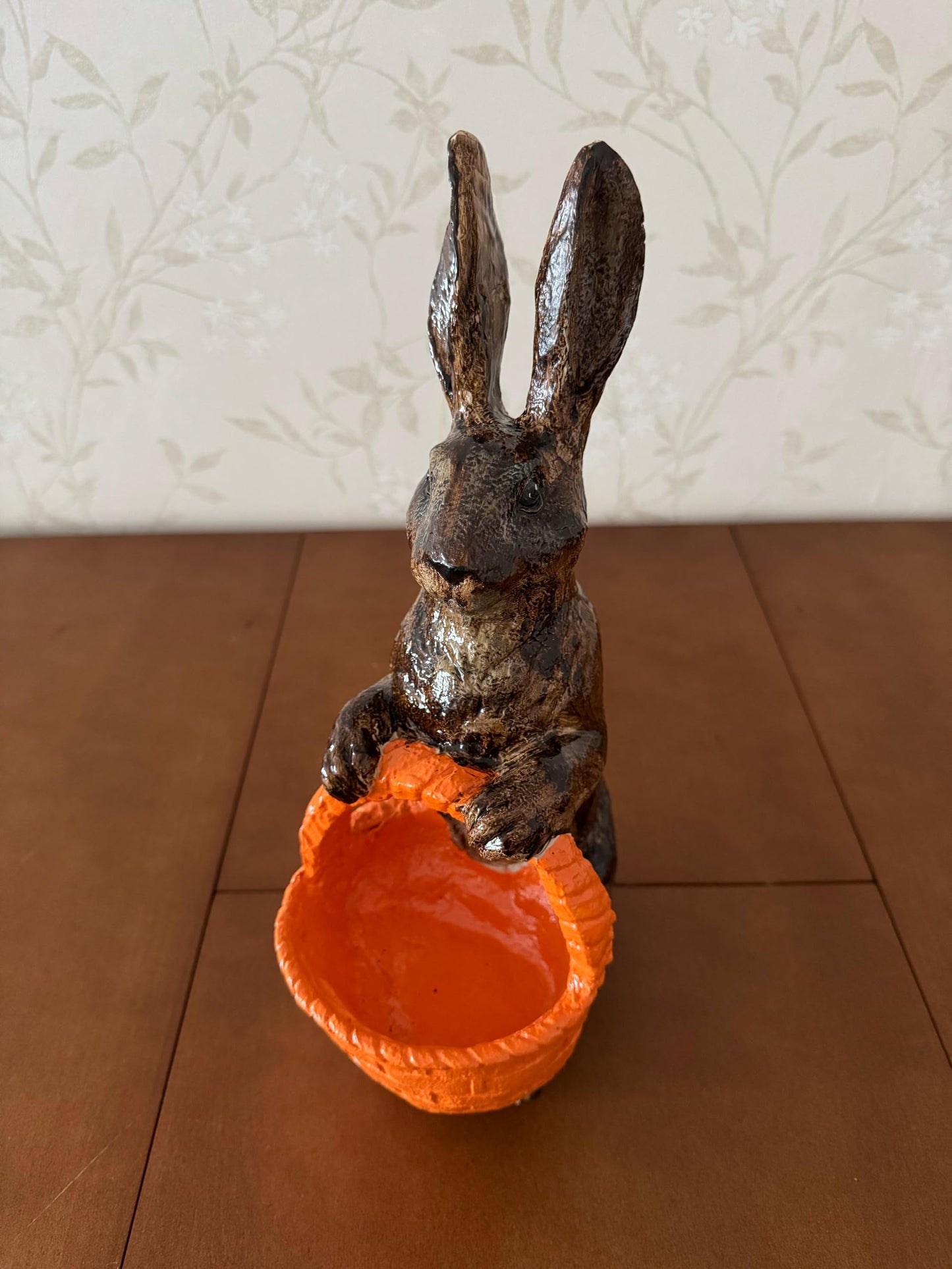 Rabbit Sculpture with Basket, Decorative Bunny Figurine, Easter Home Decor, Rabbit Sculpture, Bunny Decor with Basket, Easter Bunny Figurine, Easter Rabbit Sculpture