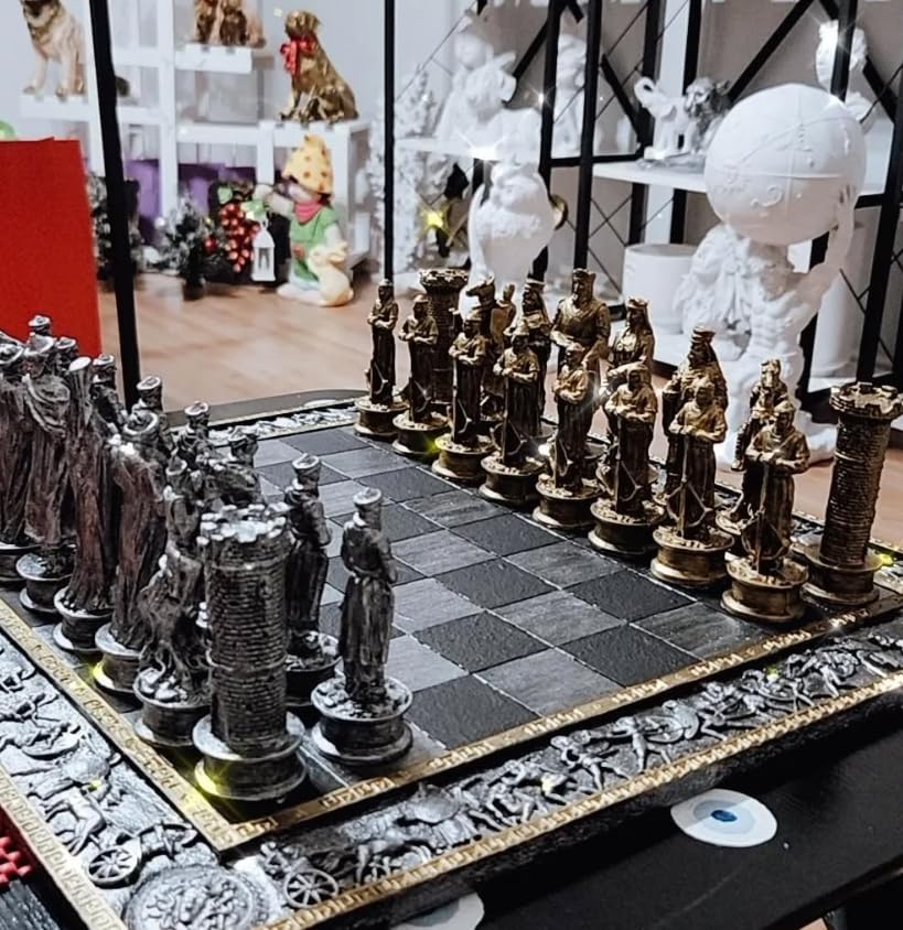 Historical Chess Set with Decorative Board, Medieval Chess Set with Detailed Warrior Pieces, Antique Look Chess Set with Medieval Figures