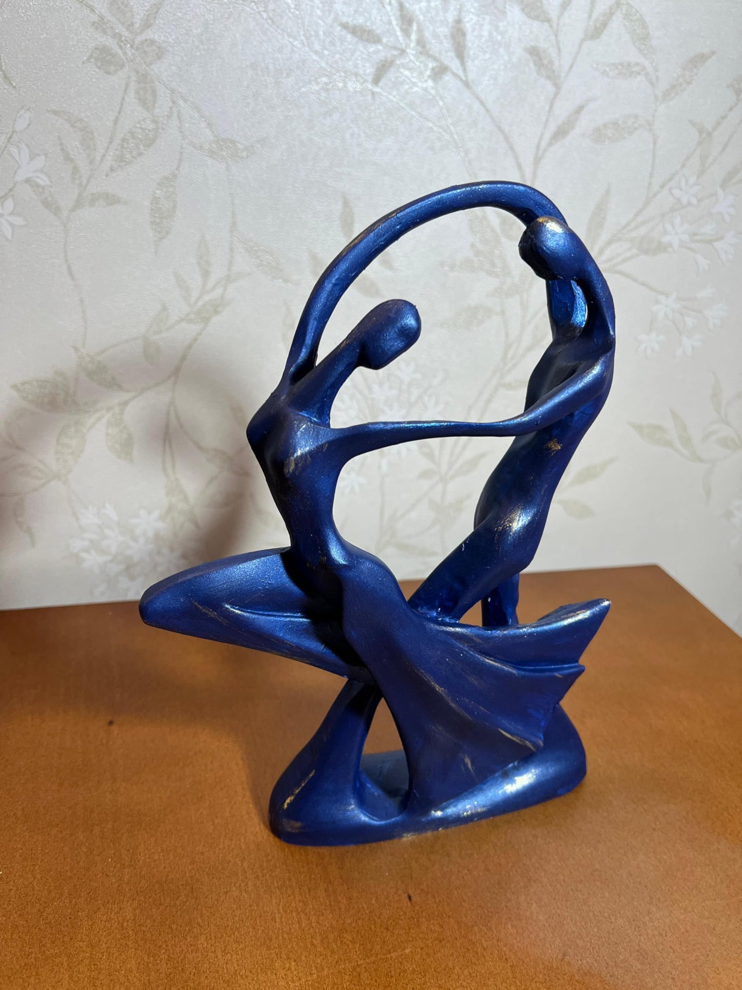 Dancing Couple Statue, Abstract Sculpture, Abstract Couple Figurine, Modern Love Decor, Romantic Gift for Couples, Love Art Decor, Couple Sculpture, Couple Statue