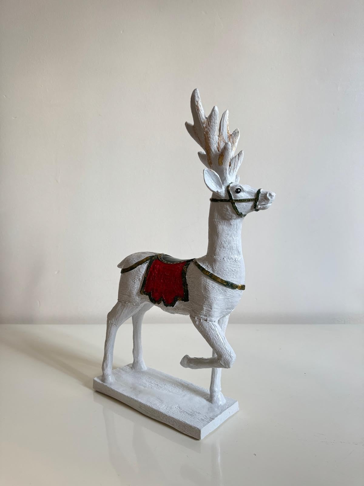 Christmas Reindeer Sculpture, Reindeer Decor, Christmas Figurine, Holiday Decoration, Christmas Gift, Festive Home Decor, Reindeer Decor, Reindeer Sculpture, Reindeer Statue