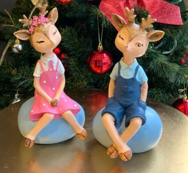 Cute Deer Couple Figurines, Sweet Deer Couple Statue, Romantic Deer Couple Sculpture, Sitting Deer Couple Figurines, Deer Couple Statues