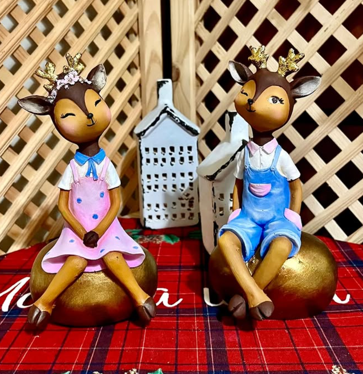 Cute Deer Couple Figurines, Sweet Deer Couple Statue, Romantic Deer Couple Sculpture, Sitting Deer Couple Figurines, Deer Couple Statues