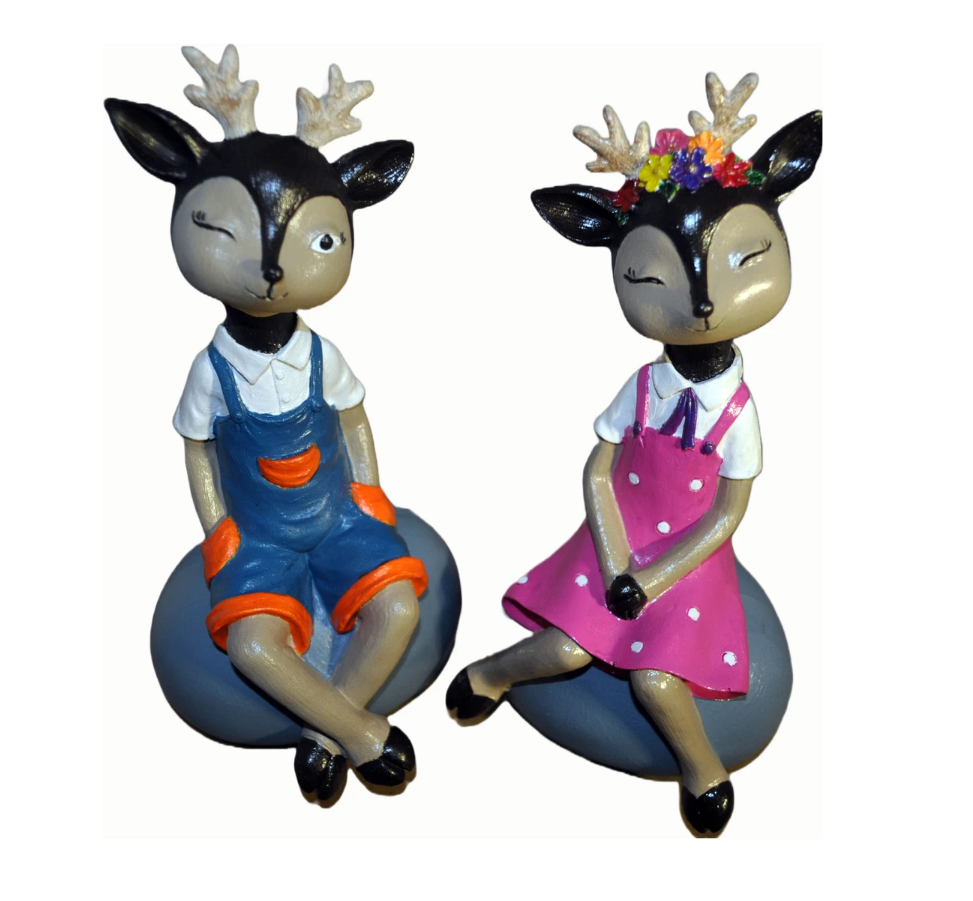 Cute Deer Couple Figurines, Sweet Deer Couple Statue, Romantic Deer Couple Sculpture, Sitting Deer Couple Figurines, Deer Couple Statues
