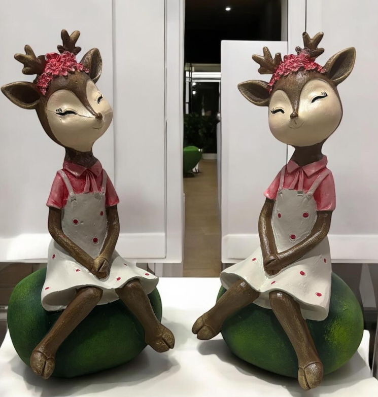 Cute Deer Couple Figurines, Sweet Deer Couple Statue, Romantic Deer Couple Sculpture, Sitting Deer Couple Figurines, Deer Couple Statues