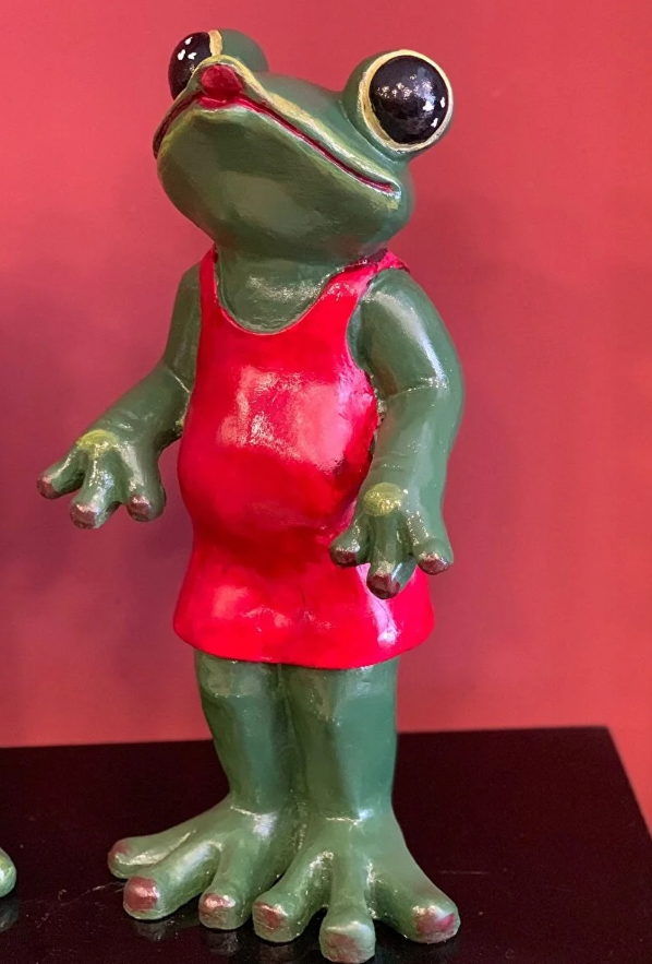 Frog Statue, Polyester Frog Garden Statue, Unique Frog Garden Statue, Frog Yard Sculpture, Standing Frog Figurine, Funny Frog Garden Statue