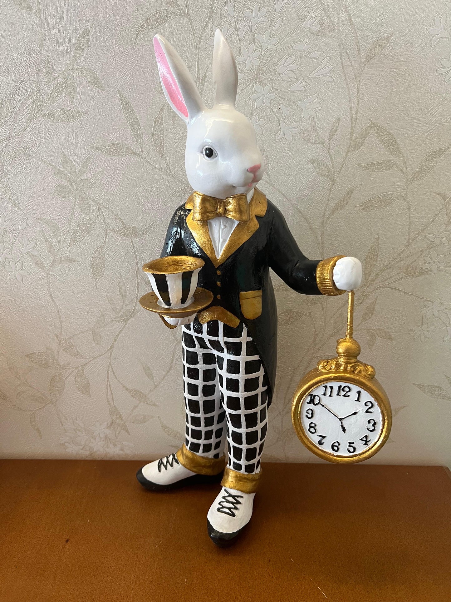 Alice in Wonderland Tea Time Rabbit Figurine, Rabbit Statue with Teacup & Clock, Rabbit Figurine, Wonderland Tea Party, Rabbit with Tea Cup