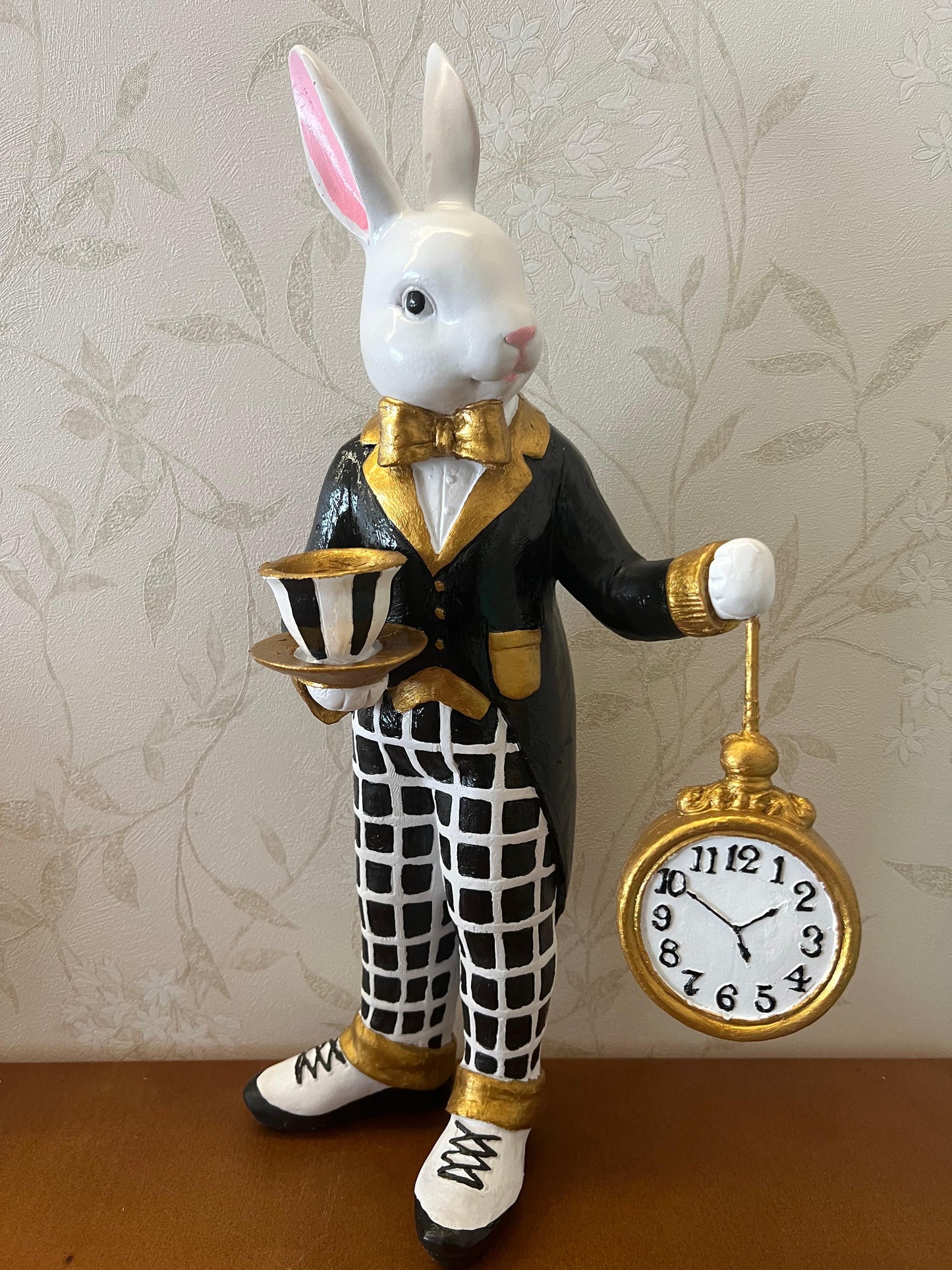 Alice in Wonderland Tea Time Rabbit Figurine, Rabbit Statue with Teacup & Clock, Rabbit Figurine, Wonderland Tea Party, Rabbit with Tea Cup