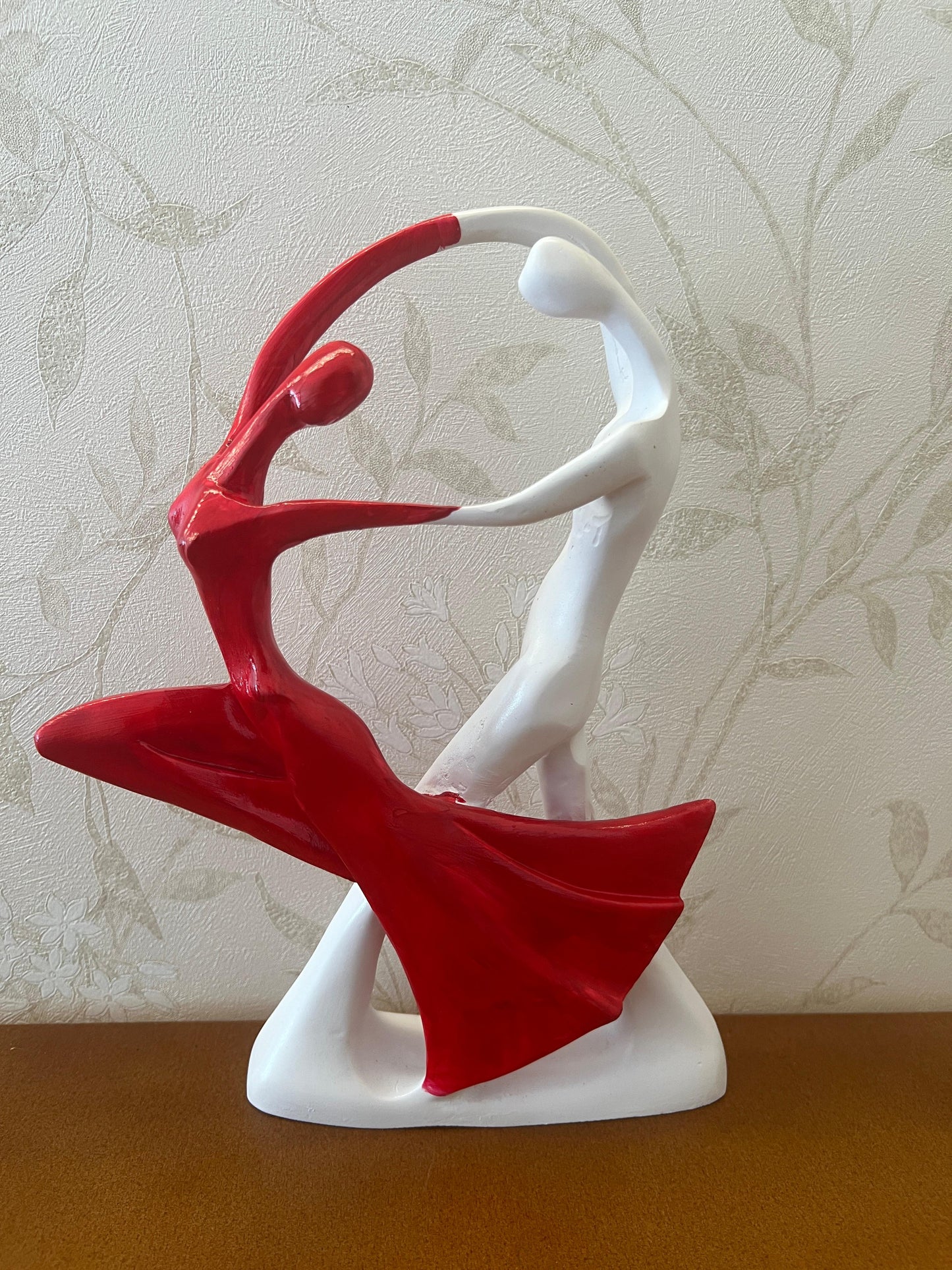 Dancing Couple Statue, Abstract Sculpture, Abstract Couple Figurine, Modern Love Decor, Romantic Gift for Couples, Love Art Decor, Couple Sculpture, Couple Statue