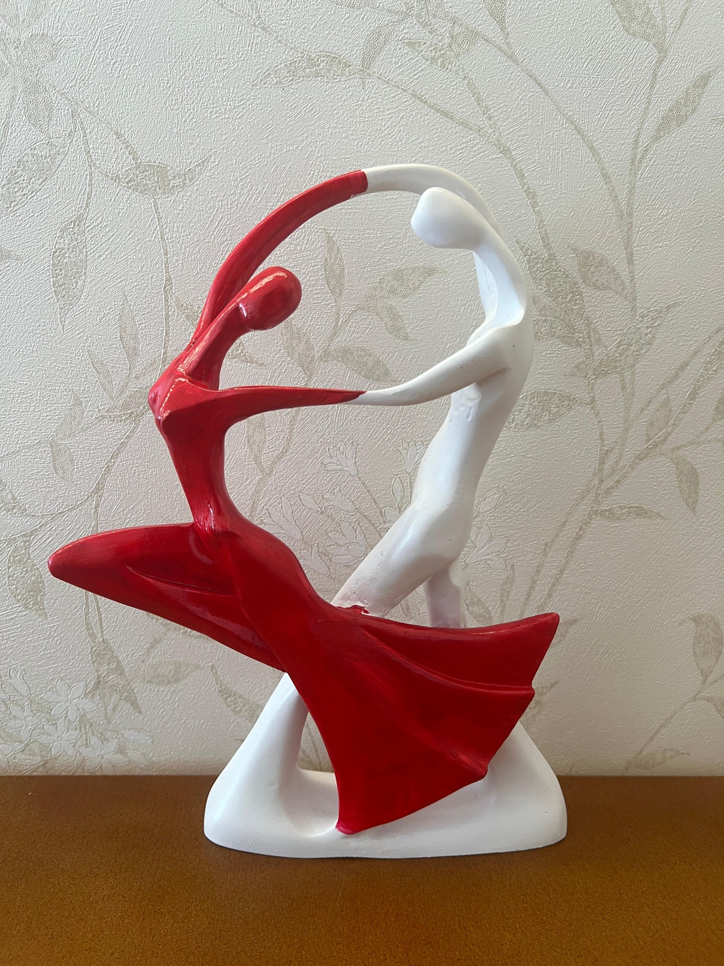 Dancing Couple Statue, Abstract Sculpture, Abstract Couple Figurine, Modern Love Decor, Romantic Gift for Couples, Love Art Decor, Couple Sculpture, Couple Statue
