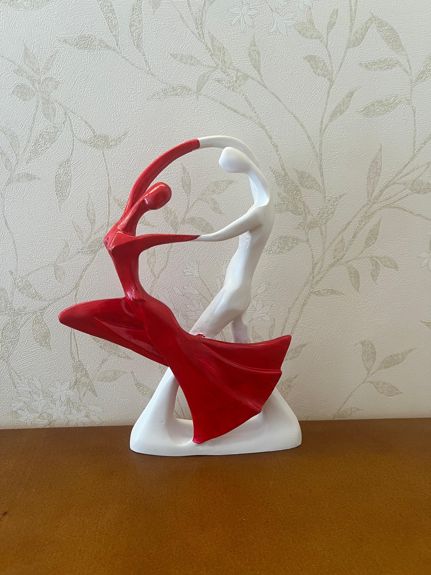 Dancing Couple Statue, Abstract Sculpture, Abstract Couple Figurine, Modern Love Decor, Romantic Gift for Couples, Love Art Decor, Couple Sculpture, Couple Statue