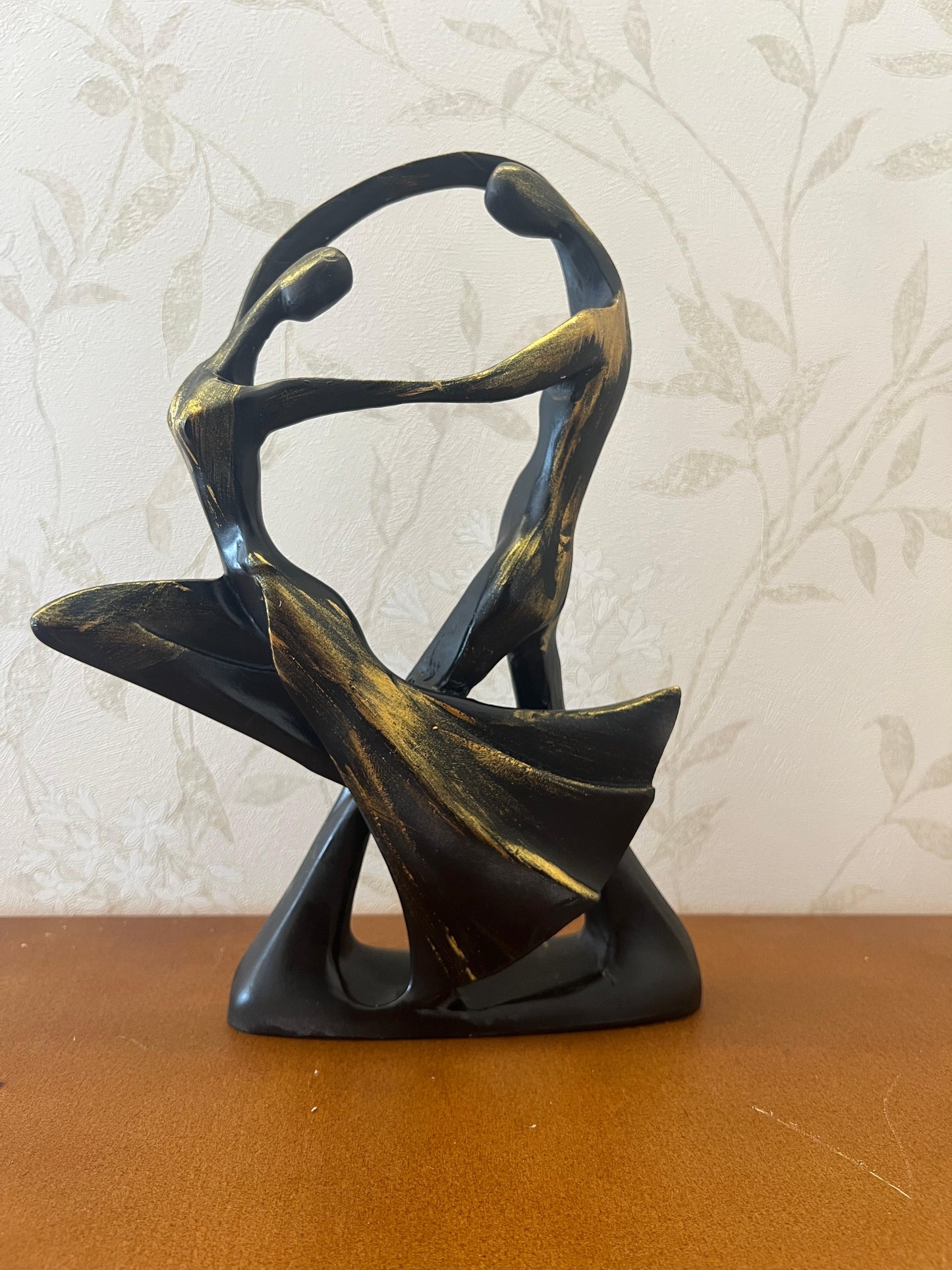 Dancing Couple Statue, Abstract Sculpture, Abstract Couple Figurine, Modern Love Decor, Romantic Gift for Couples, Love Art Decor, Couple Sculpture, Couple Statue