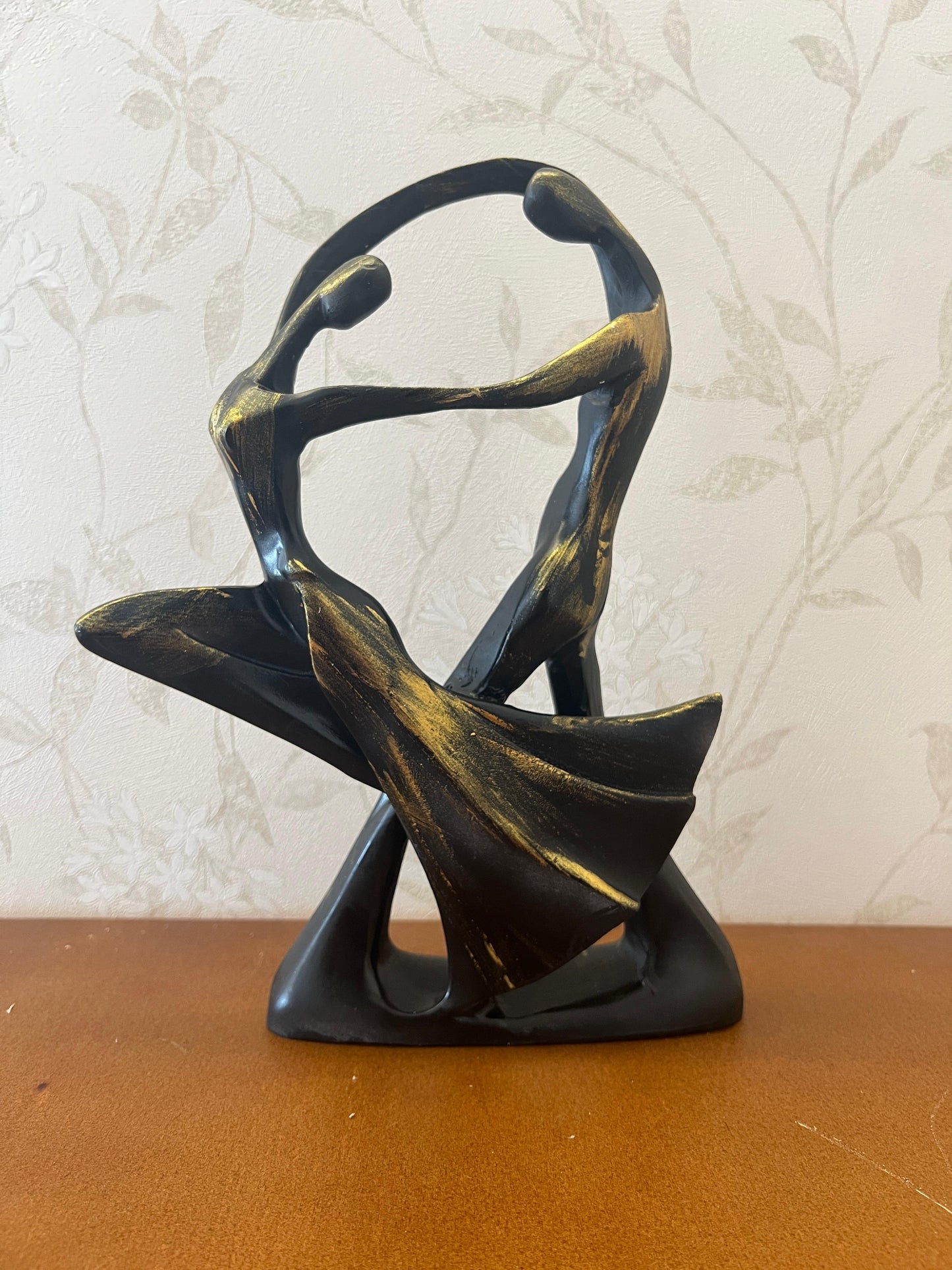 Dancing Couple Statue, Abstract Sculpture, Abstract Couple Figurine, Modern Love Decor, Romantic Gift for Couples, Love Art Decor, Couple Sculpture, Couple Statue