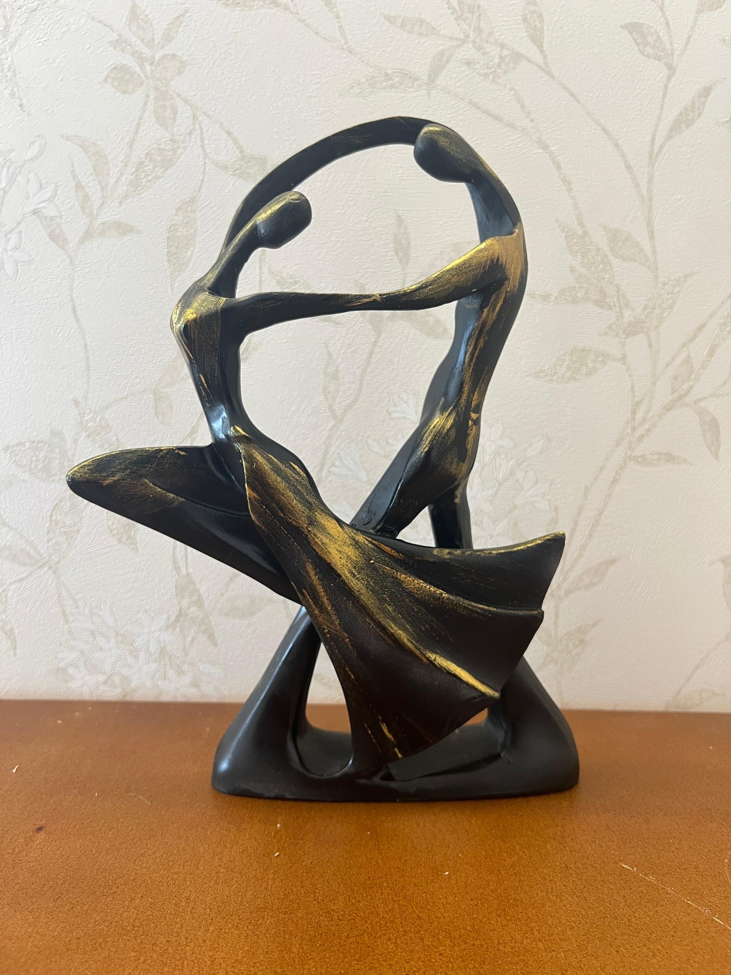 Dancing Couple Statue, Abstract Sculpture, Abstract Couple Figurine, Modern Love Decor, Romantic Gift for Couples, Love Art Decor, Couple Sculpture, Couple Statue