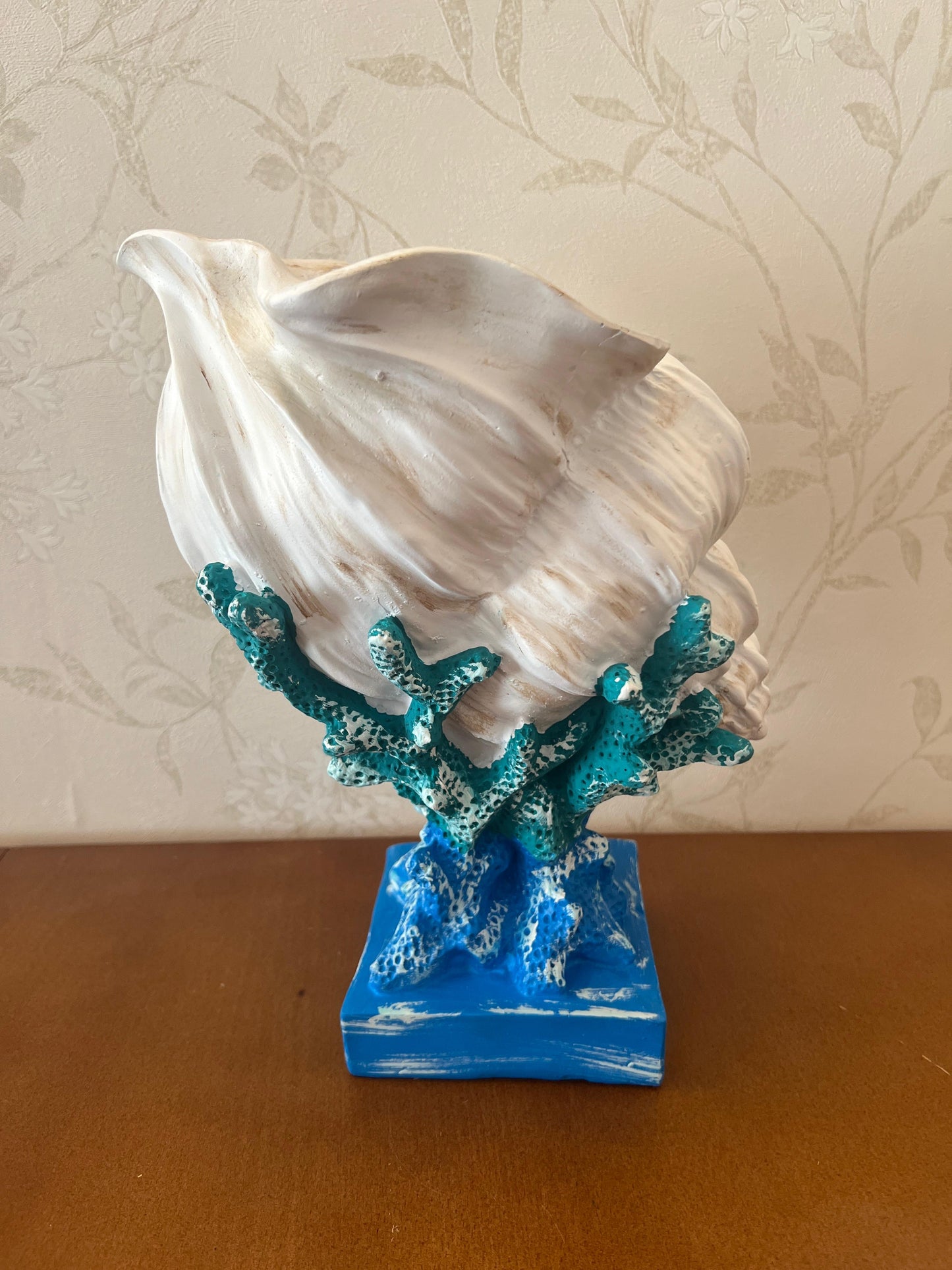 Seashell Vase with Coral Base, Seashell Flower Vase, Seashell Vase, Modern Coastal Shell Vase, Ocean Home Decor, Nautical Decor, Ocean Vase