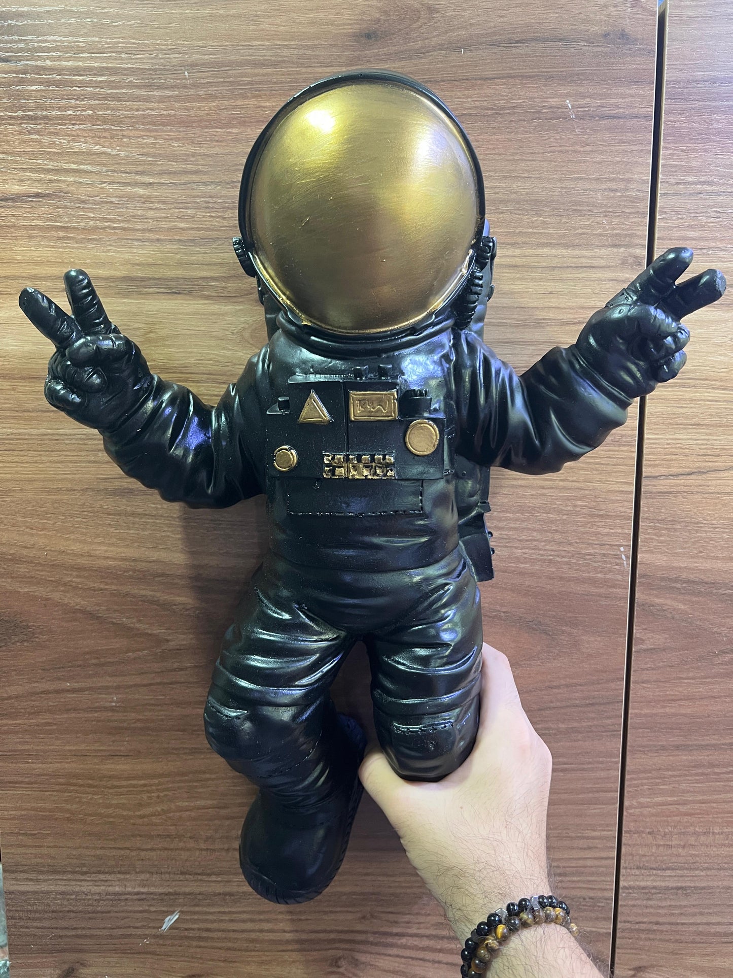 Astronaut Wall Sculpture, Space-themed Wall Decor, Astronaut Decor For Walls, Space Explorer Decorative Figurine, Astronaut Wall Figurine, Astronaut Wall Decor