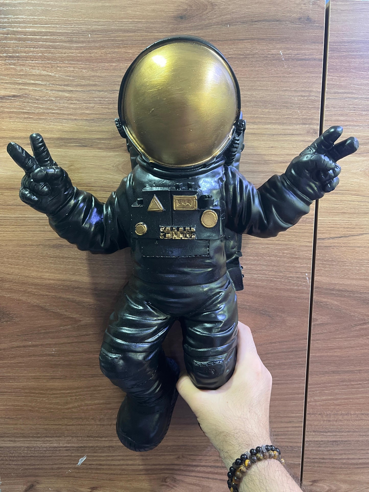 Astronaut Wall Sculpture, Space-themed Wall Decor, Astronaut Decor For Walls, Space Explorer Decorative Figurine, Astronaut Wall Figurine, Astronaut Wall Decor
