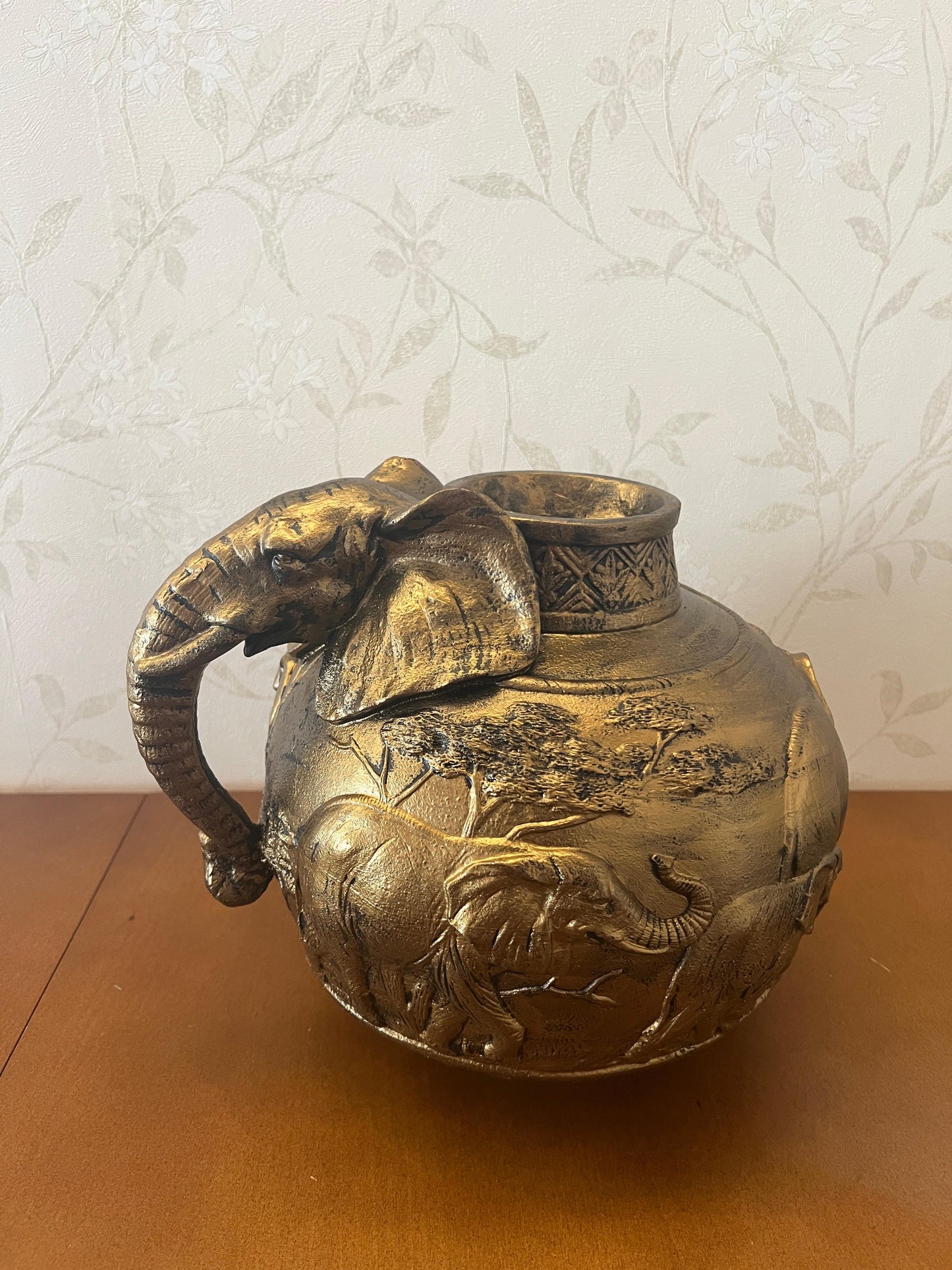 Elephant Vase, Handcrafted Safari Decor, Wildlife Art Decor, Elephant Handle Vase, Exotic Home Decor, Elephant Vase Decor, African Vase, Wildlife Vase
