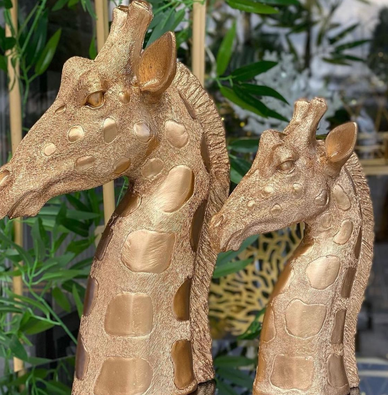 Giraffe Head Statue Set, Handcrafted Giraffe Sculptures, Safari Style Giraffe Head Statue, Decorative Giraffe Head Statues Set