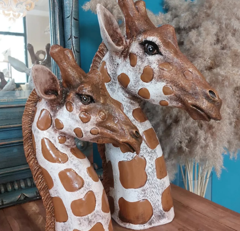 Giraffe Head Statue Set, Handcrafted Giraffe Sculptures, Safari Style Giraffe Head Statue, Decorative Giraffe Head Statues Set