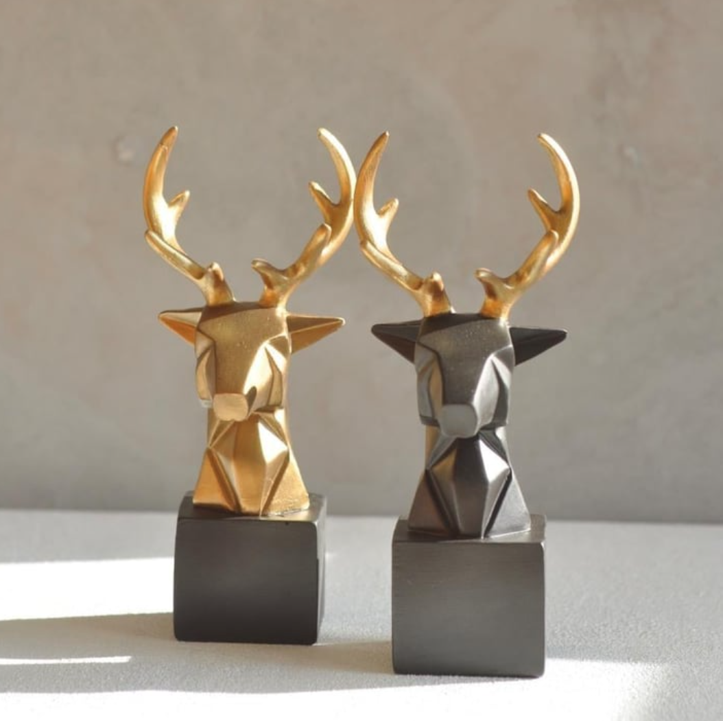 Cubic Deer Head Sculpture, Geometric Deer Statue, Minimalist Cubic Deer Figurine, Modern Abstract Deer Statue, Polyester Cubic Deer Statue