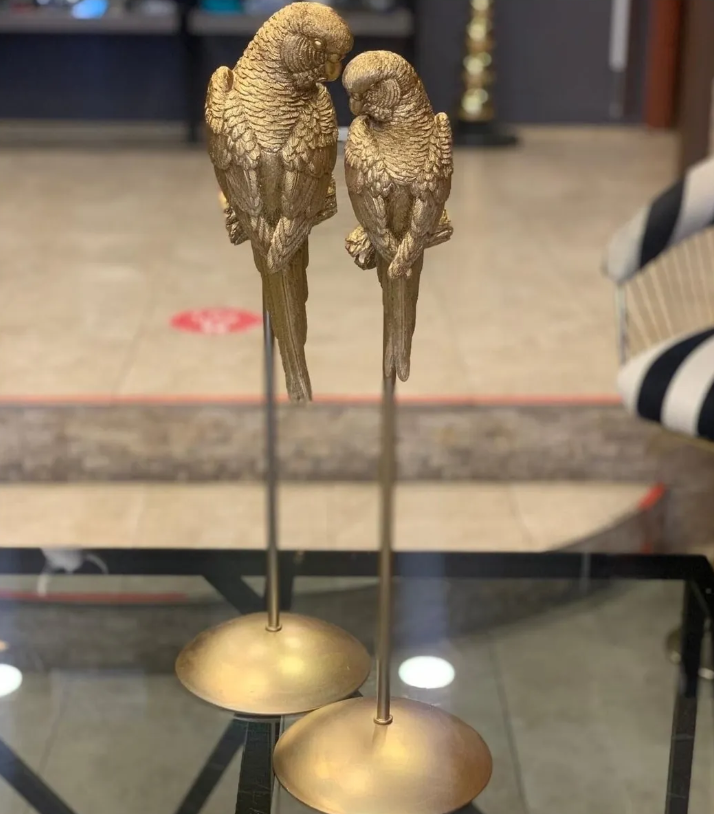 Parrot Statue Set, Tall Parrot Statues, Set of 2 Tall Parrots, Tropical Parrot Decor, Parrot Statues on Base, Tall Parrot Sculpture Set