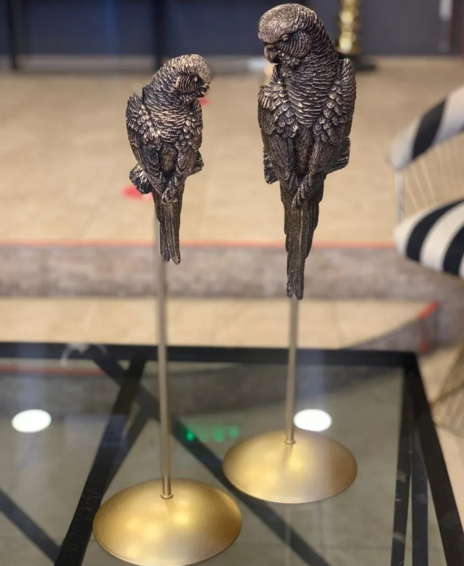 Parrot Statue Set, Tall Parrot Statues, Set of 2 Tall Parrots, Tropical Parrot Decor, Parrot Statues on Base, Tall Parrot Sculpture Set