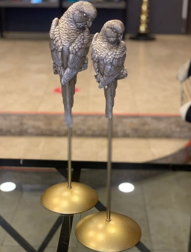 Parrot Statue Set, Tall Parrot Statues, Set of 2 Tall Parrots, Tropical Parrot Decor, Parrot Statues on Base, Tall Parrot Sculpture Set