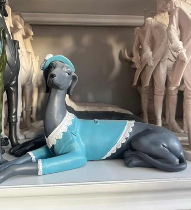 Fashion Dog Statue, Elegant Dog Sculpture, Sitting Lady Dog Statue, Feminine Dog Sculpture, Boutique Style Dog Statue, Cute Dog Statue
