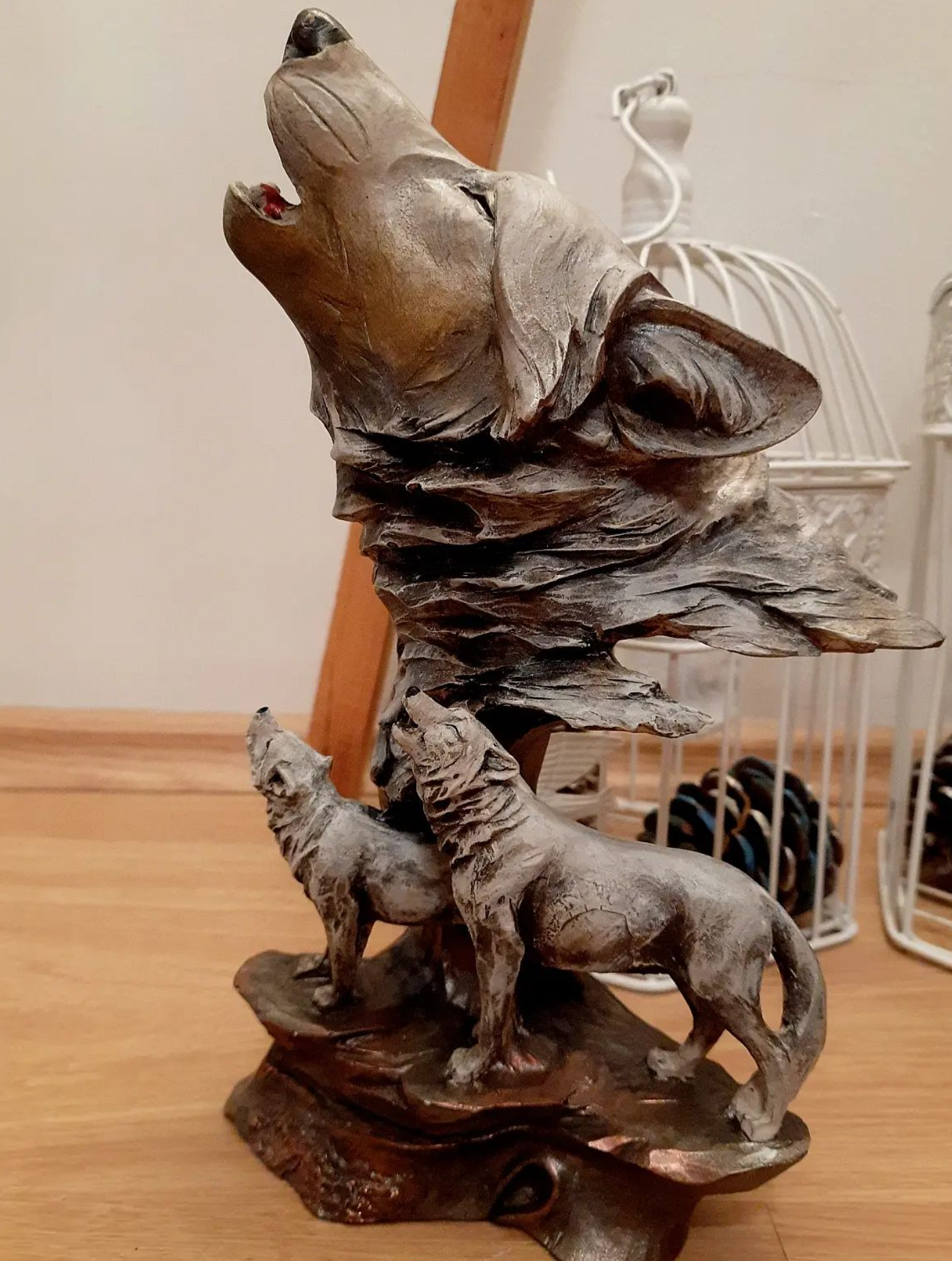 Howling Wolf Family Sculpture, Wolf Pack Statue, Wolf Head and Family Statue, Howling Wolf Head Statue, Spirit of the Wolf Pack Statue